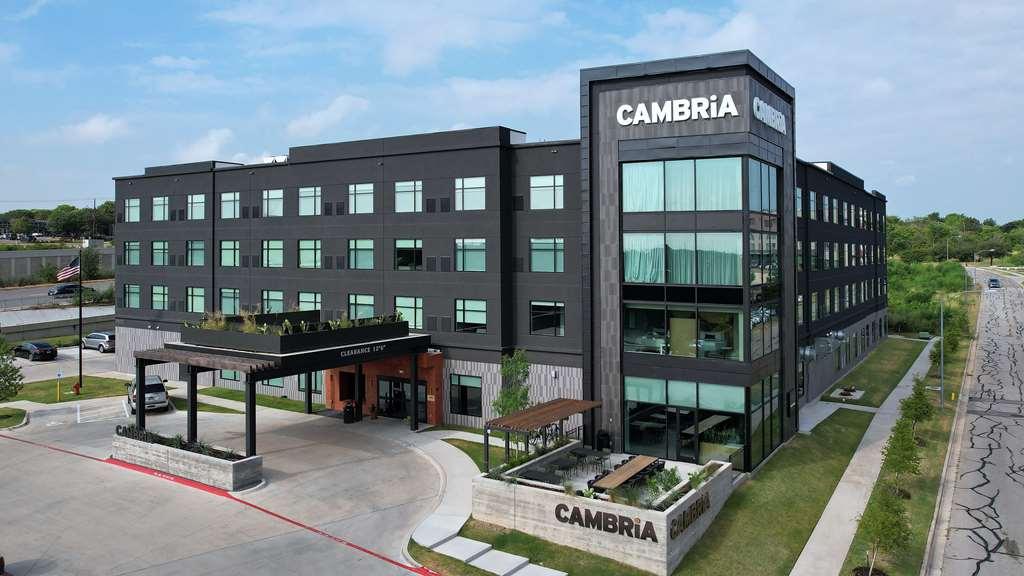 Cambria Hotel Austin Airport Экстерьер фото