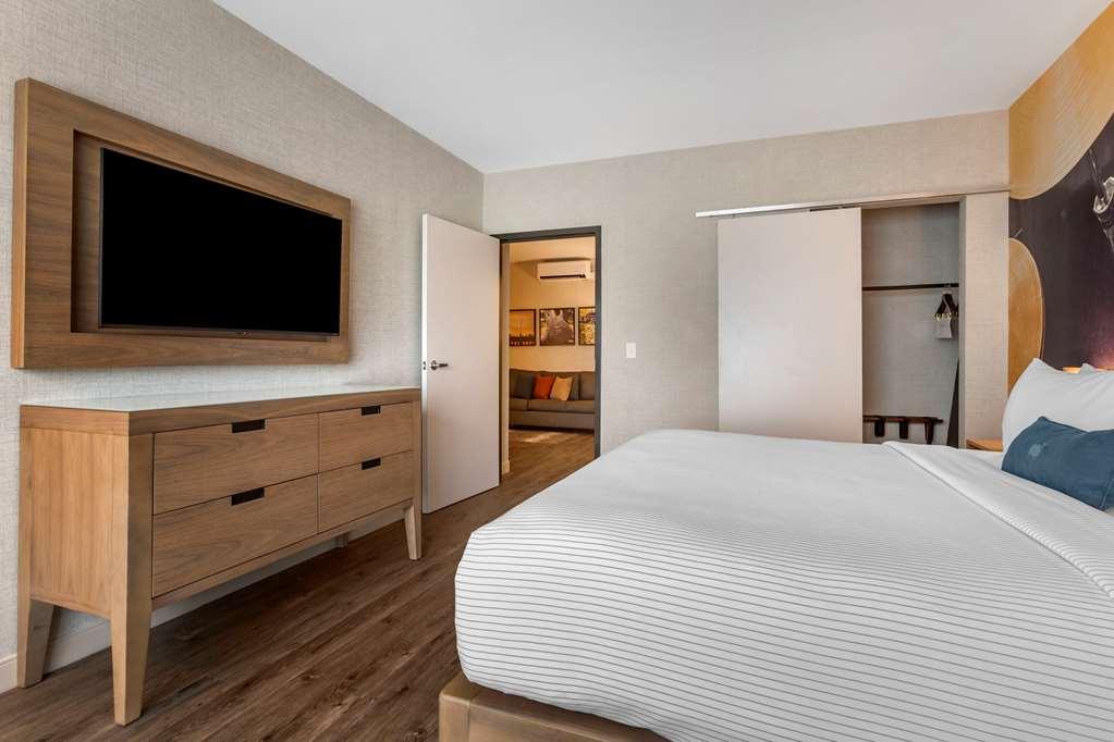 Cambria Hotel Austin Airport Номер фото